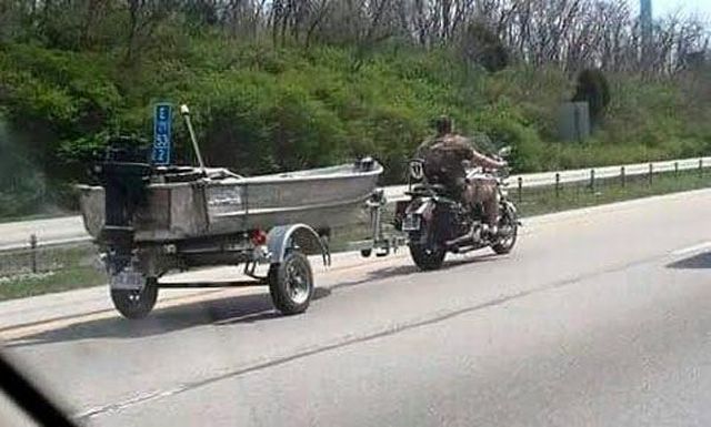 motorcycle_towing_boat_is_not_something_you_see_everyday_1567440917010._5800136663.jpg